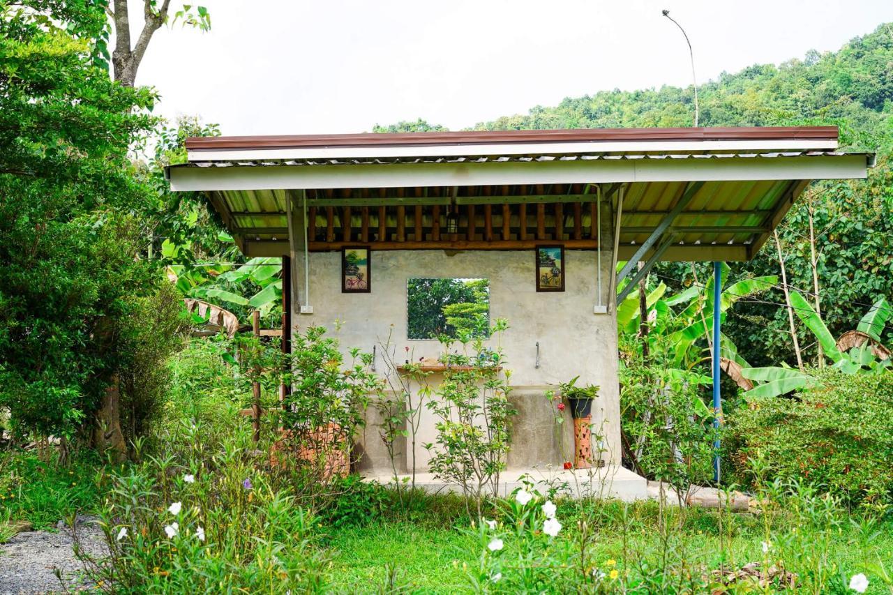 True Nature Chiang Mai - Yoga & Meditation Homestay Retreat ภายนอก รูปภาพ
